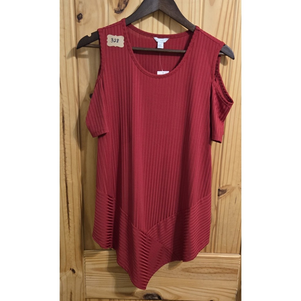 C Womens Blouse SZ MED Red Pullover Cut Away Short‎ Sleeve NWT Round Neckline
